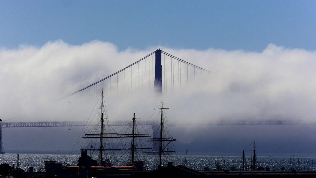 Golden Gate Bridge im Nebel