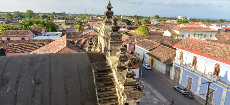 Nicaragua – chaotischer Grenzübertritt und die Kolonialstadt Granada